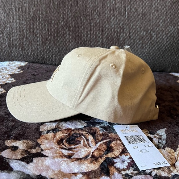MICHAEL KORS Embroidered Signature Logo Cotton Adjustable Beige Baseball Hat NWT - Picture 3 of 11